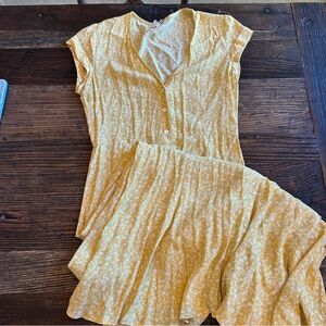 Skylar + Madison | Yellow Floral Maxi Dress M